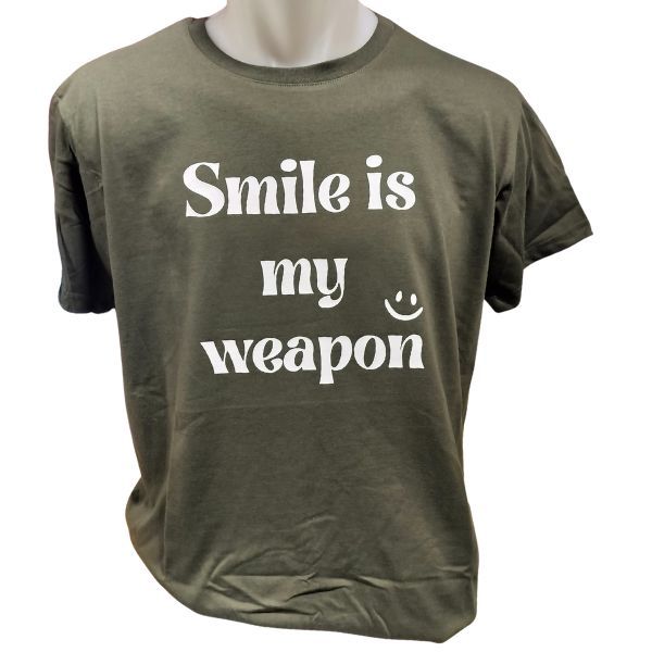Smile is my weapon- khaki zöld póló