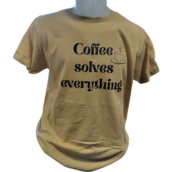 Coffee solves everything- homok színű póló